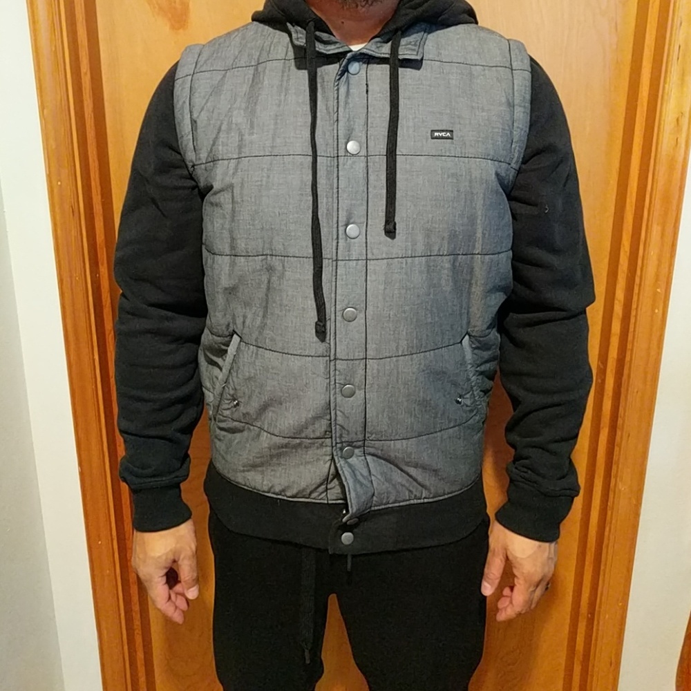 RCVA Button Up Hoodie Jacket. Small.